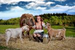 SOUKROMÁ FARMA - PRODEJ ZE DVORA